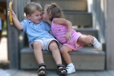 Valentines-kids-First-Kiss