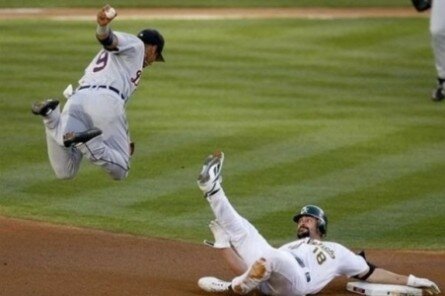 Perfectly timed baseball photo